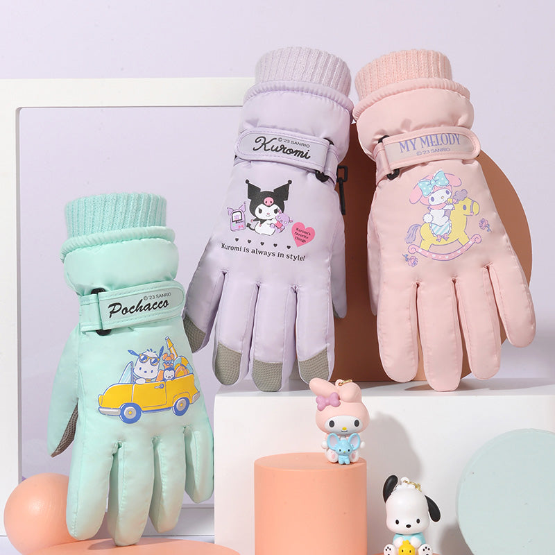 S♡nrio Kawaii Styled Hats, Gloves & More
